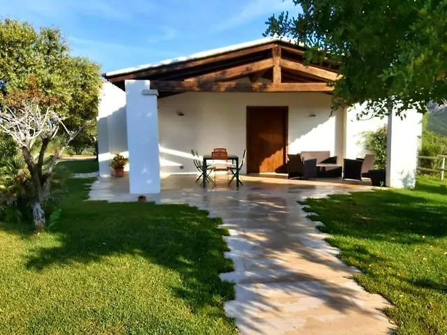 Villa Alba Esclusiva Villa Con Piscina A Sfioro E Vista Mozzafiato Sul Mare Cugnana