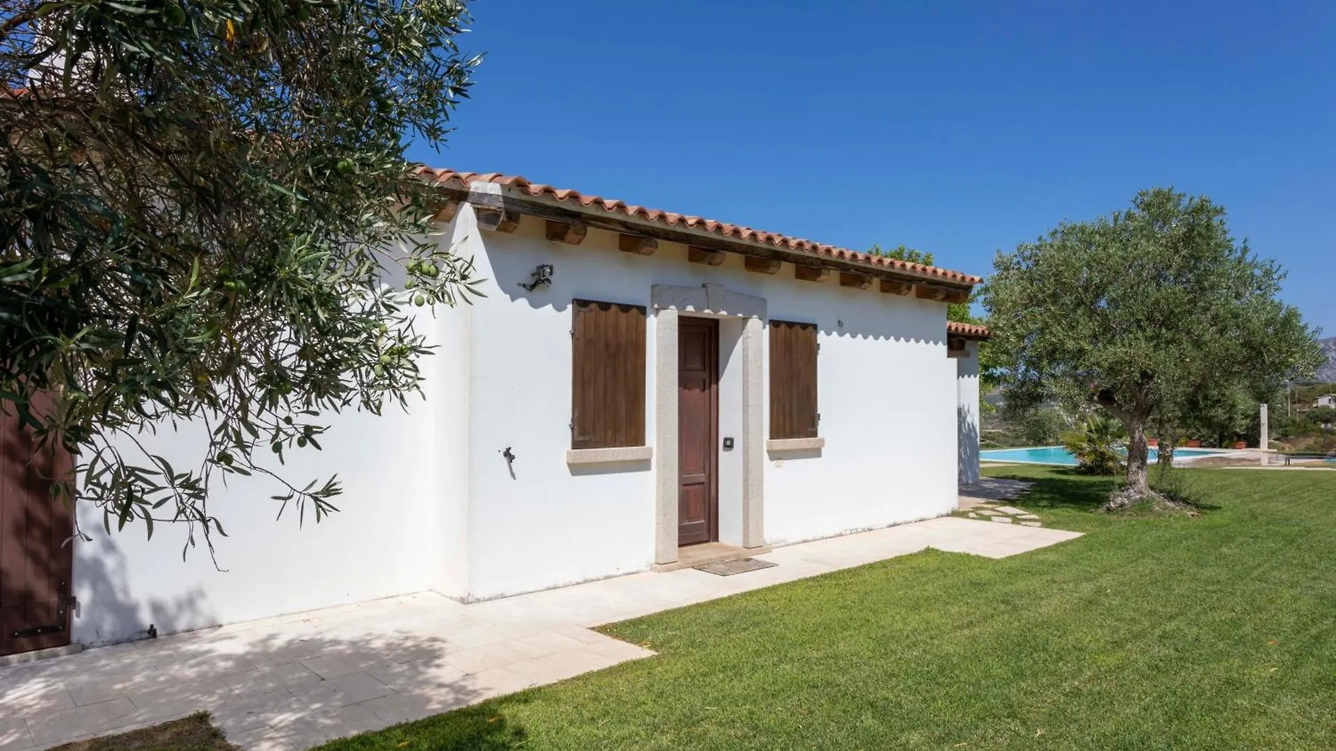 Villa Alba Esclusiva Villa Con Piscina A Sfioro E Vista Mozzafiato Sul Mare  Cugnana