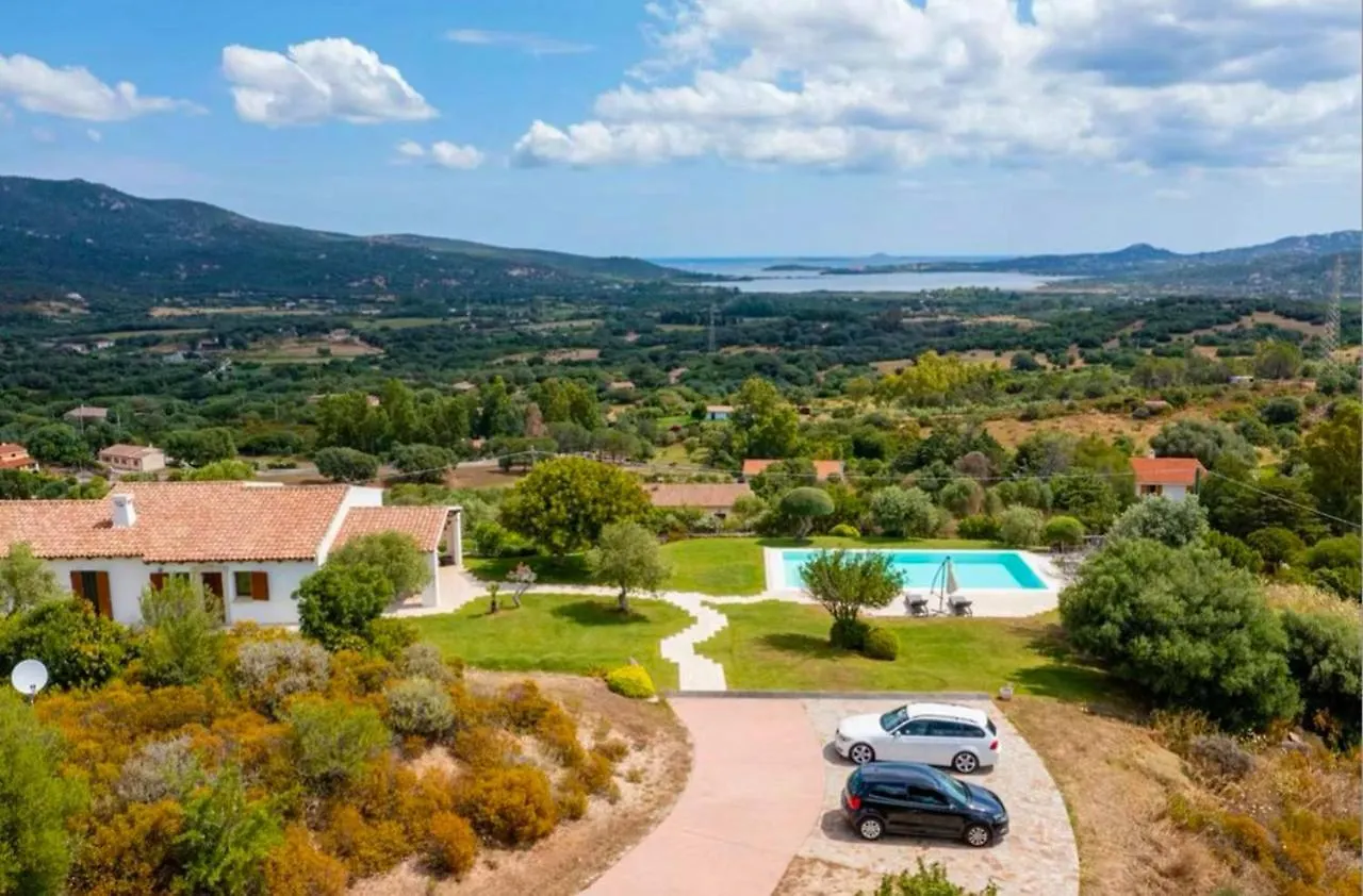 Villa Alba Esclusiva Villa Con Piscina A Sfioro E Vista Mozzafiato Sul Mare Cugnana