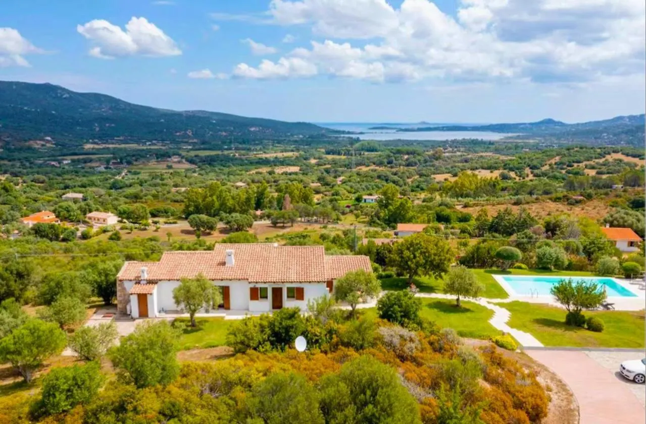 Villa Alba Esclusiva Villa Con Piscina A Sfioro E Vista Mozzafiato Sul Mare Cugnana